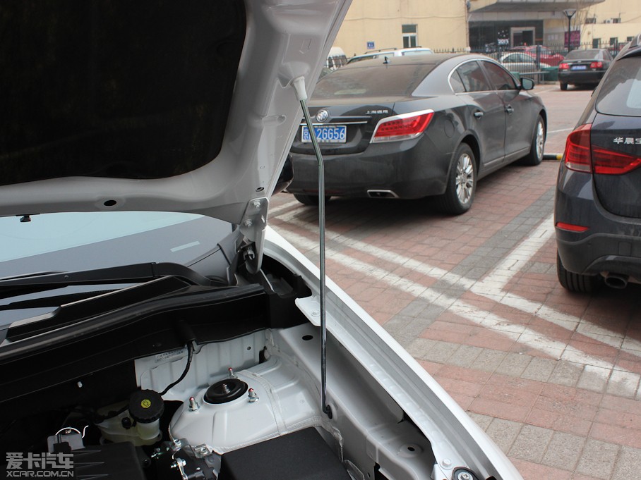 2013W{£Mڣ 2.0L \ӌ 5