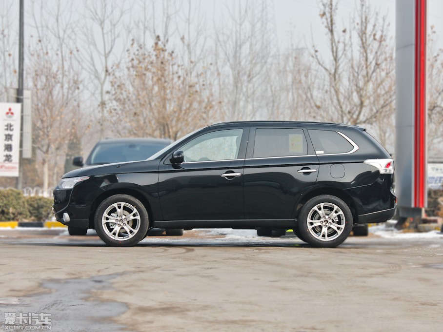 2013W{£Mڣ 2.4L A 7