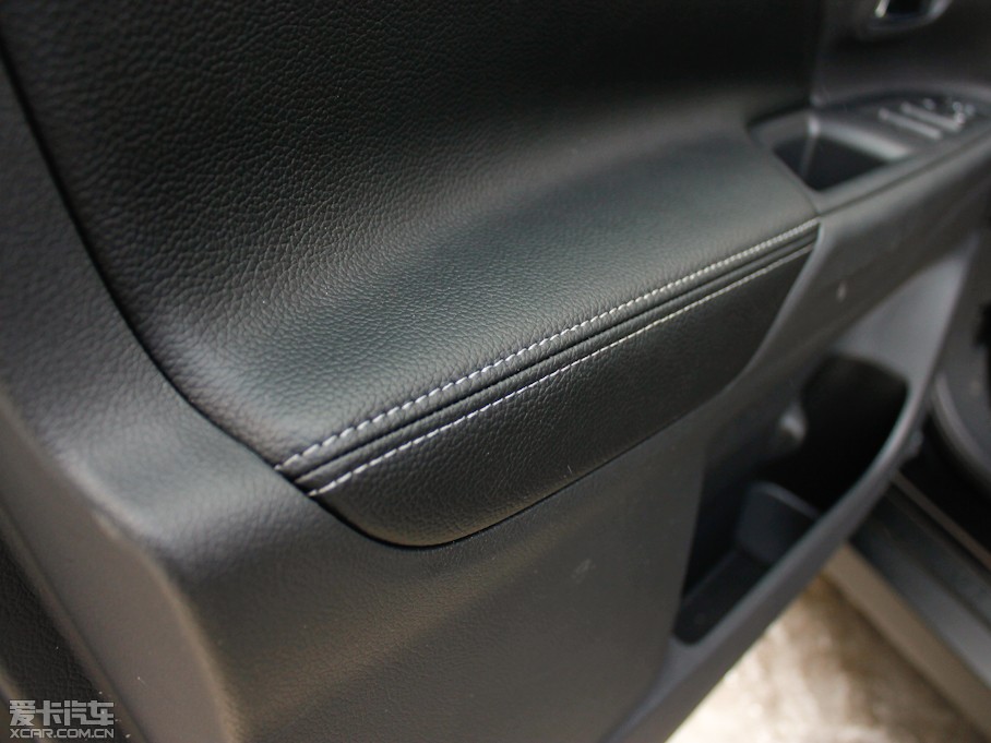 2013W{£Mڣ 2.4L A 7