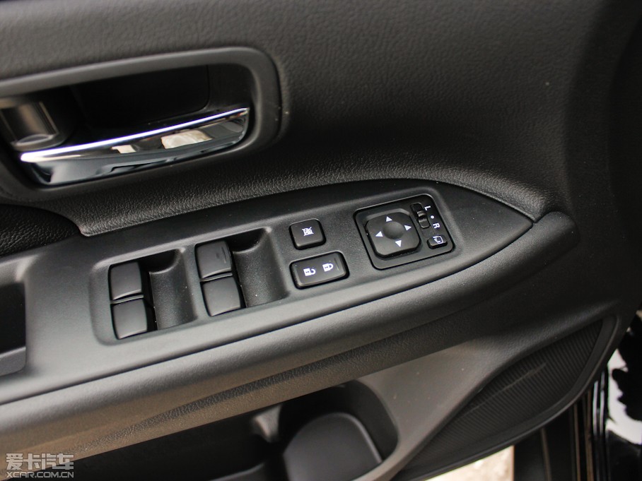 2013W{£Mڣ 2.4L A 7