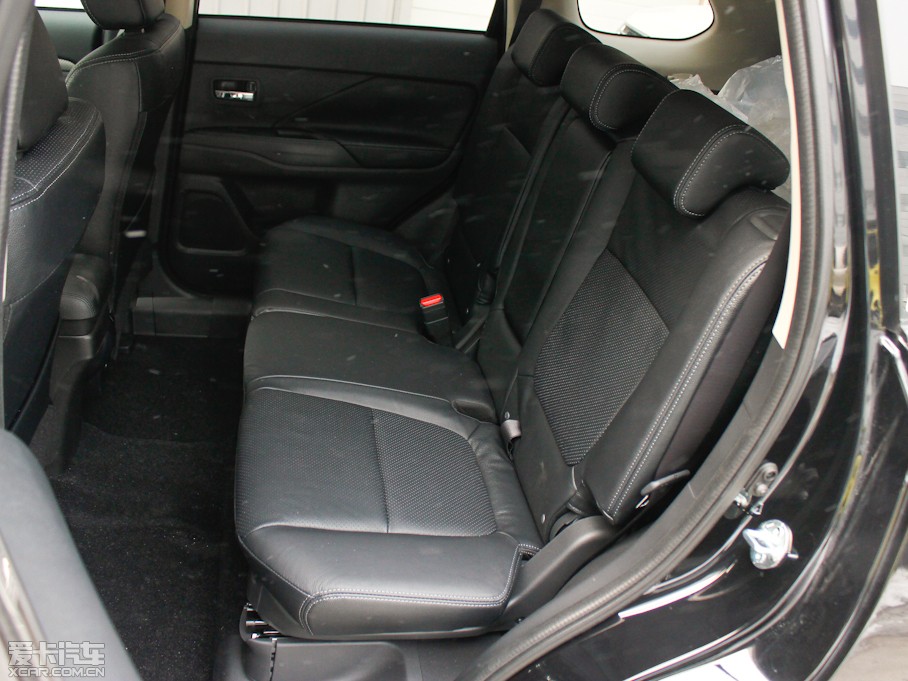 2013W{£Mڣ 2.4L A 7