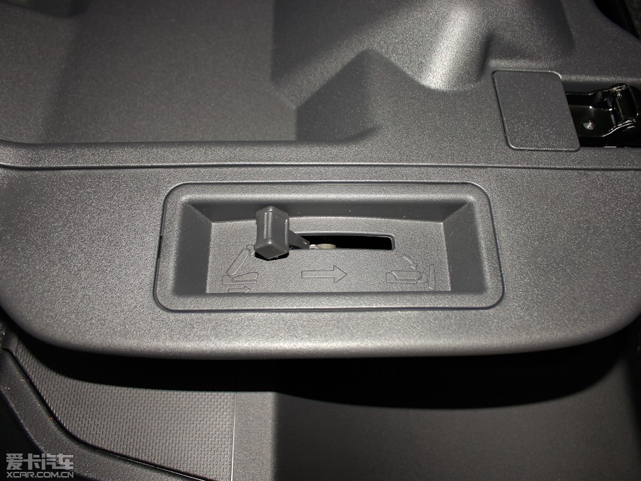 2013W{£Mڣ 2.4L A 7