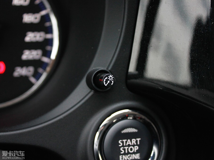 2013W{£Mڣ 2.4L A 7