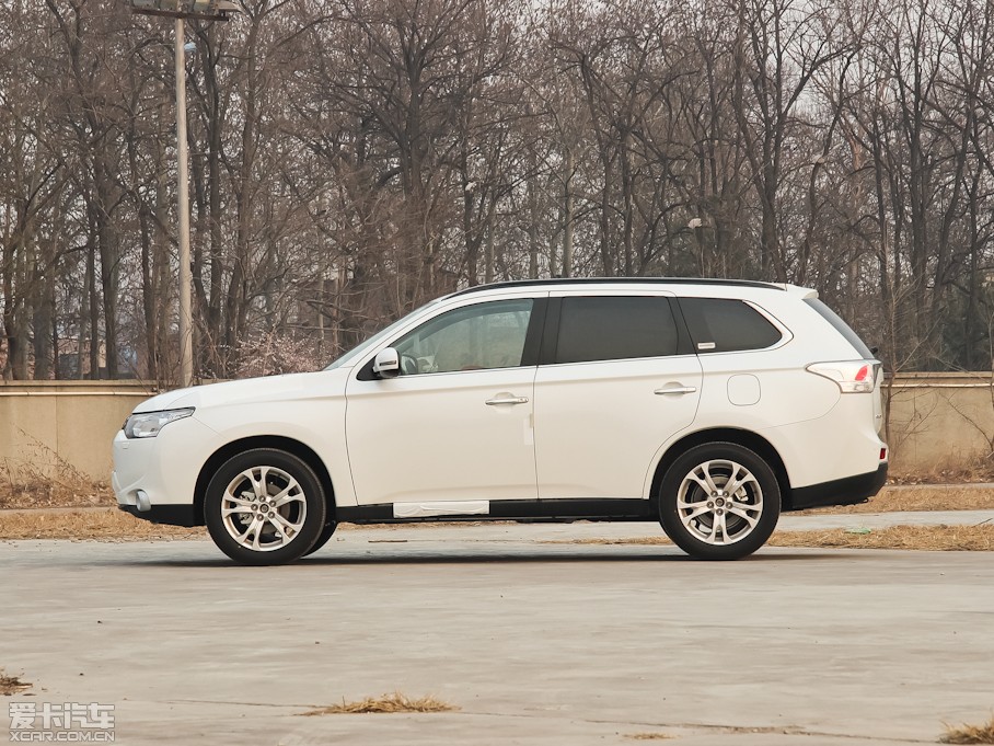 2013W{(ln)£M(jn)ڣ 2.4L (q)A(do) 5