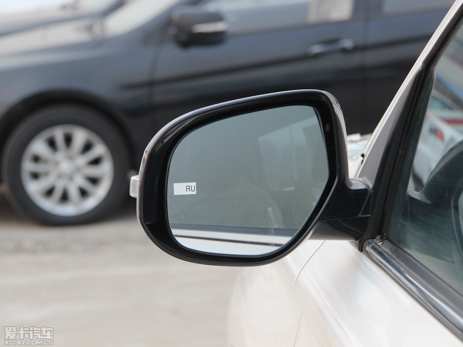 2013W{£Mڣ 2.4L A 5