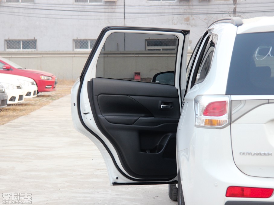 2013W{£Mڣ 2.4L A 5