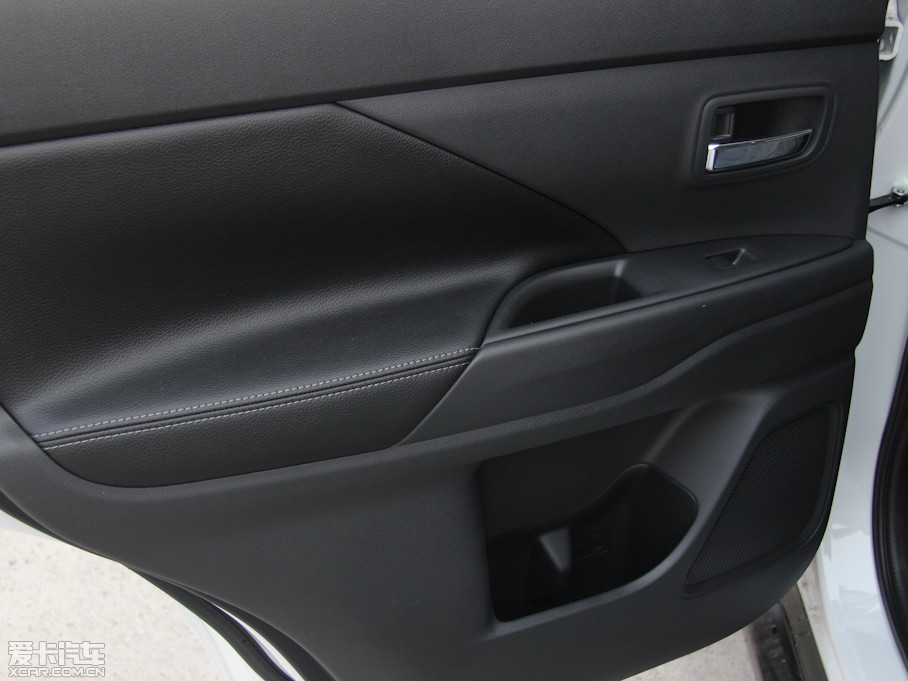 2013W{(ln)£Mڣ 2.4L (q)A(do) 5