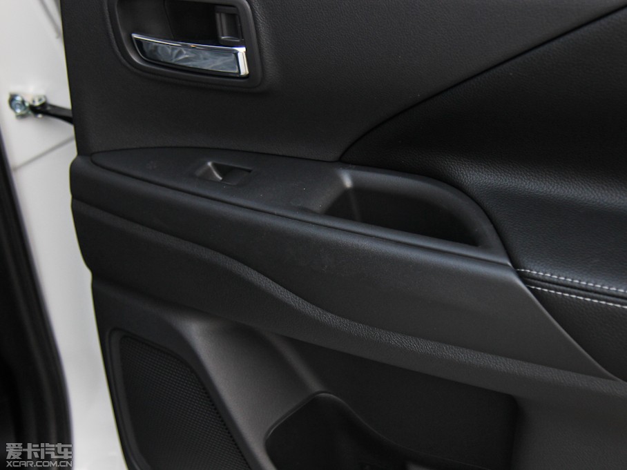 2013W{£Mڣ 2.4L A 5