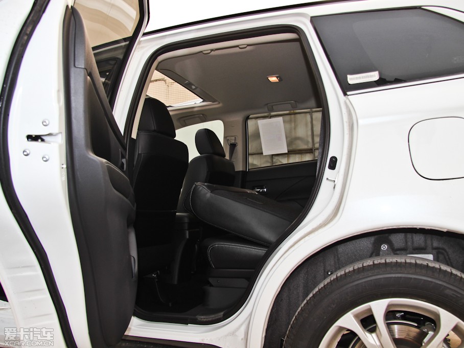 2013W{£Mڣ 2.4L A 5