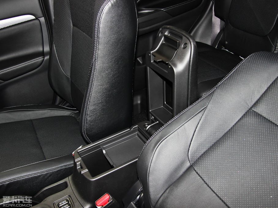 2013W{£Mڣ 2.4L A 5