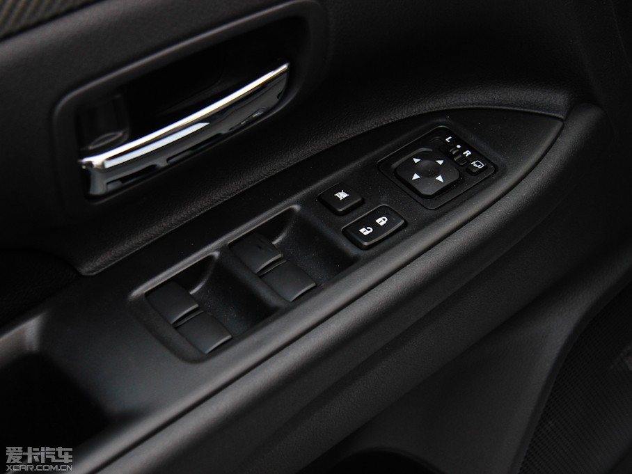 2013W{£Mڣ 2.4L A 5