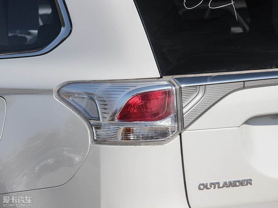 2013W{£Mڣ 2.0L 򌶼Ќ 5