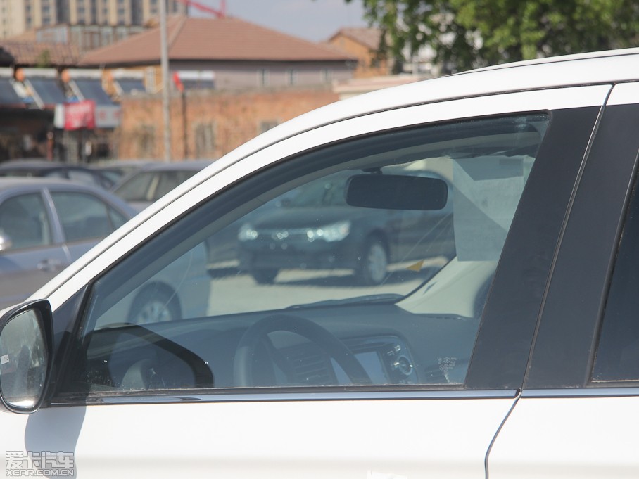 2013W{£Mڣ 2.0L (q)Ќ(do) 5