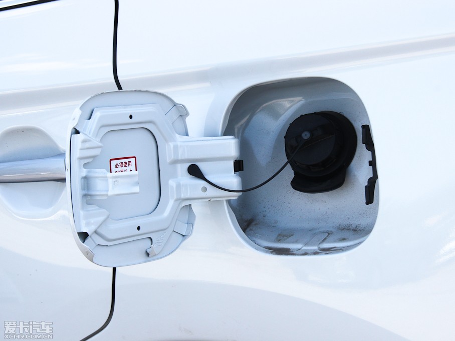 2013W{£Mڣ 2.0L (q)Ќ(do) 5