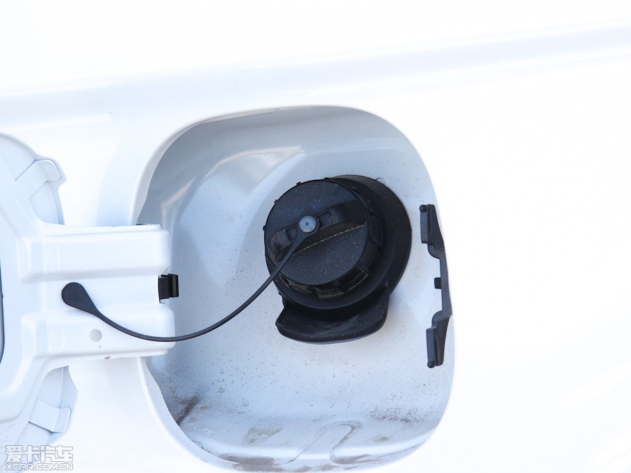 2013W{£Mڣ 2.0L 򌶼Ќ 5