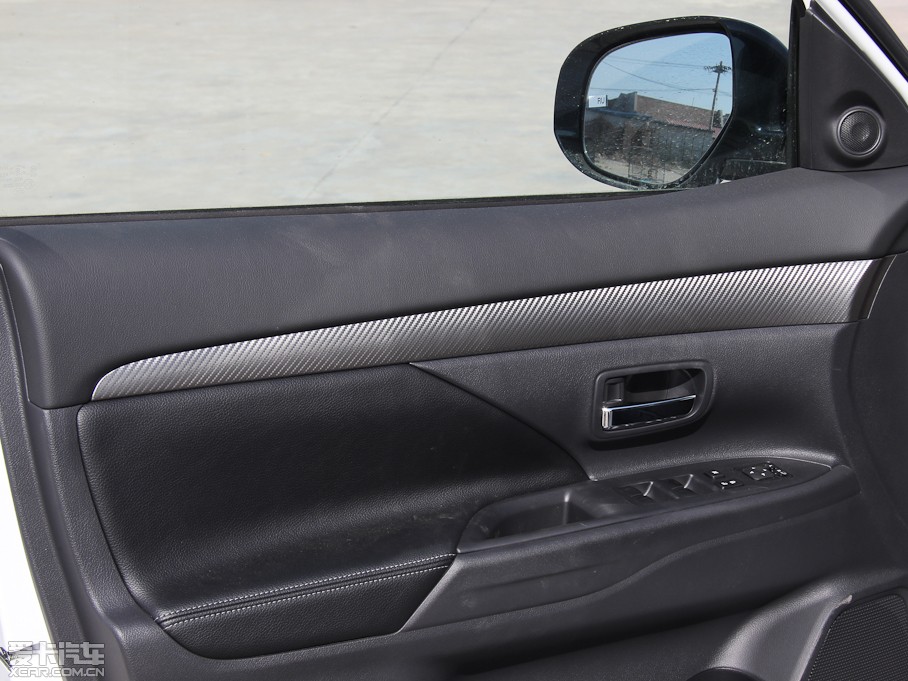 2013W{£Mڣ 2.0L 򌶼Ќ 5