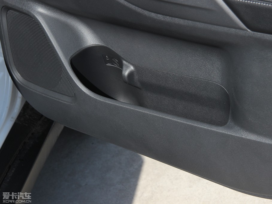 2013W{£Mڣ 2.0L 򌶼Ќ 5