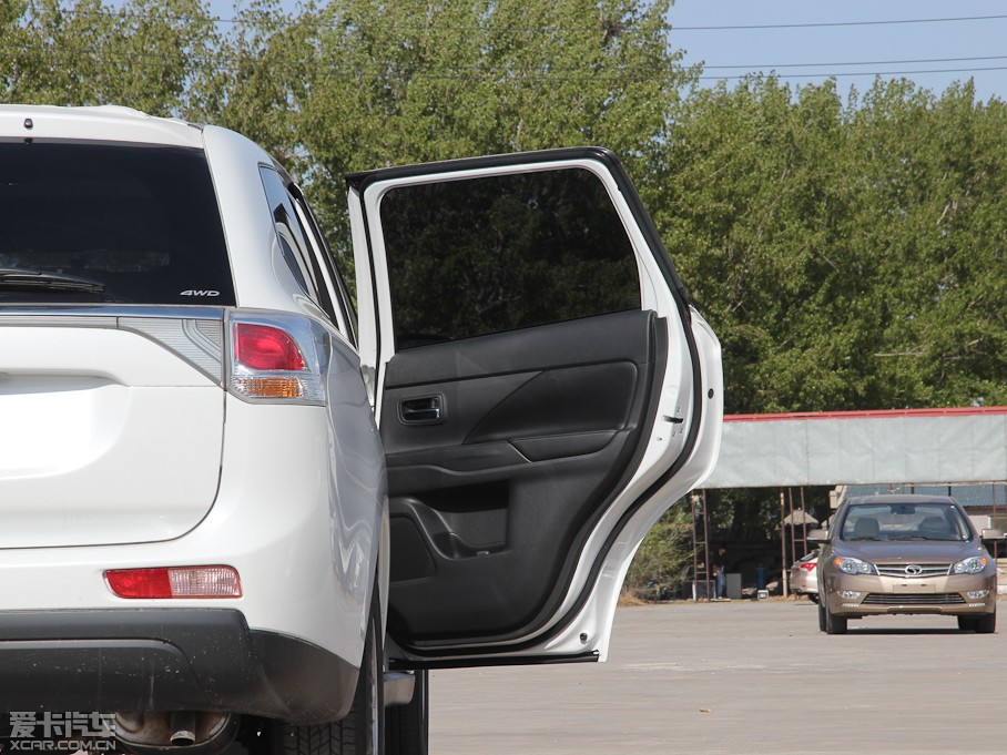 2013W{£Mڣ 2.0L 򌶼Ќ 5