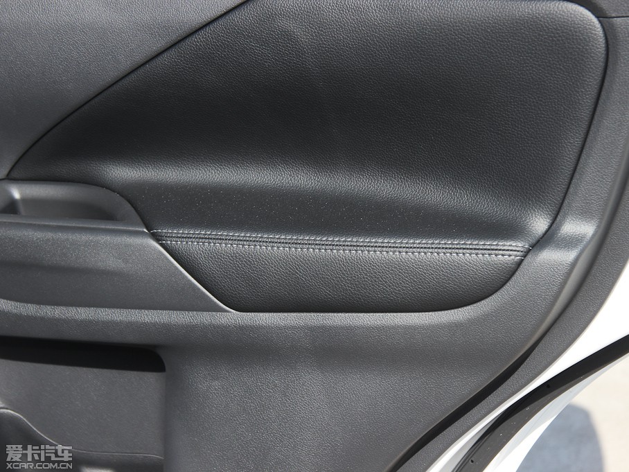 2013W{£Mڣ 2.0L 򌶼Ќ 5