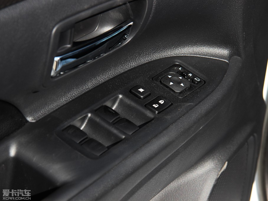 2013W{(ln)£M(jn)ڣ 2.0L (q)Ќ(do) 5