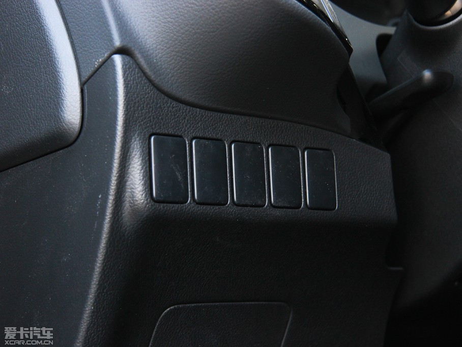 2013W{£Mڣ 2.0L 򌶼Ќ 5