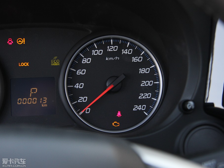 2013W{£Mڣ 2.0L 򌶼Ќ 5