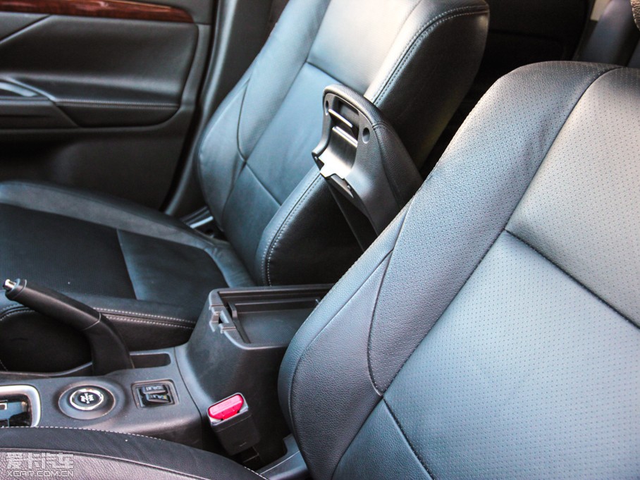 2013W{£Mڣ 2.4L 򌾫ӢGT 7