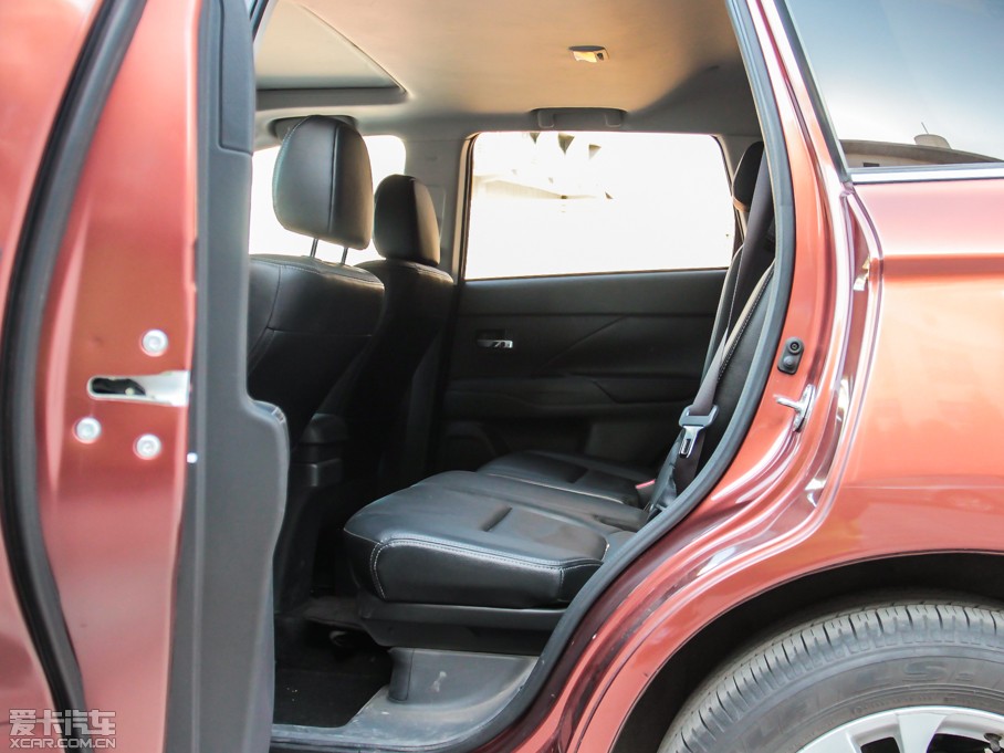 2013W{(ln)£M(jn)ڣ 2.4L (q)ӢGT 7