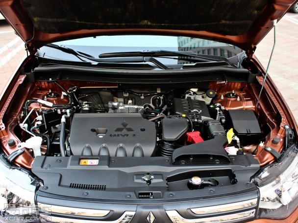 三菱2013款歐藍德