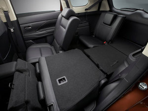 2013W{(ln)£M(jn)ڣ g