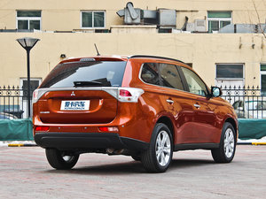 20132.4L 򌾫ӢGT 7 w^