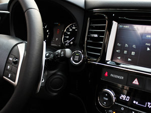 20132.4L 򌾫ӢGT 7 п؅^