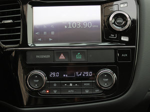 20132.4L 򌾫ӢGT 7 {