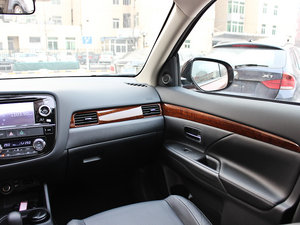 20132.4L 򌾫ӢGT 7 п؅^