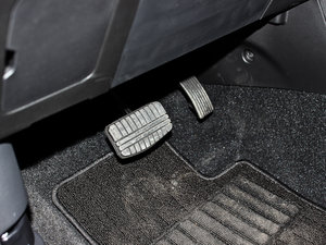 20132.4L 򌾫ӢGT 7 п؅^