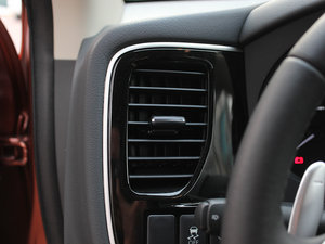 20132.4L 򌾫ӢGT 7 п؅^