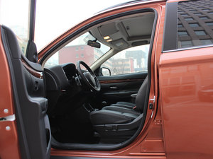 20132.4L 򌾫ӢGT 7 ǰſg