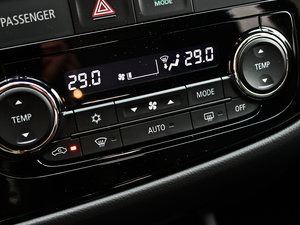 20132.4L 򌾫ӢGT 7 п؅^