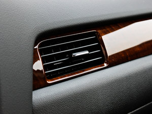 20132.4L 򌾫ӢGT 7 п؅^