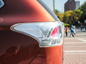 20132.4L 򌾫ӢGT 7 ^