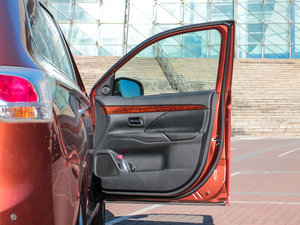 20132.4L (q)ӢGT 7 g