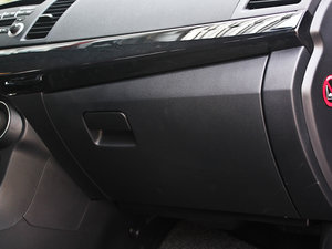 2012款2.0T Evolution BBS 空间座椅