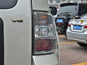 2014款3.0L 自动精英超越版 尾灯