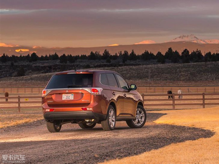 2014W{£Mڣ US-Version