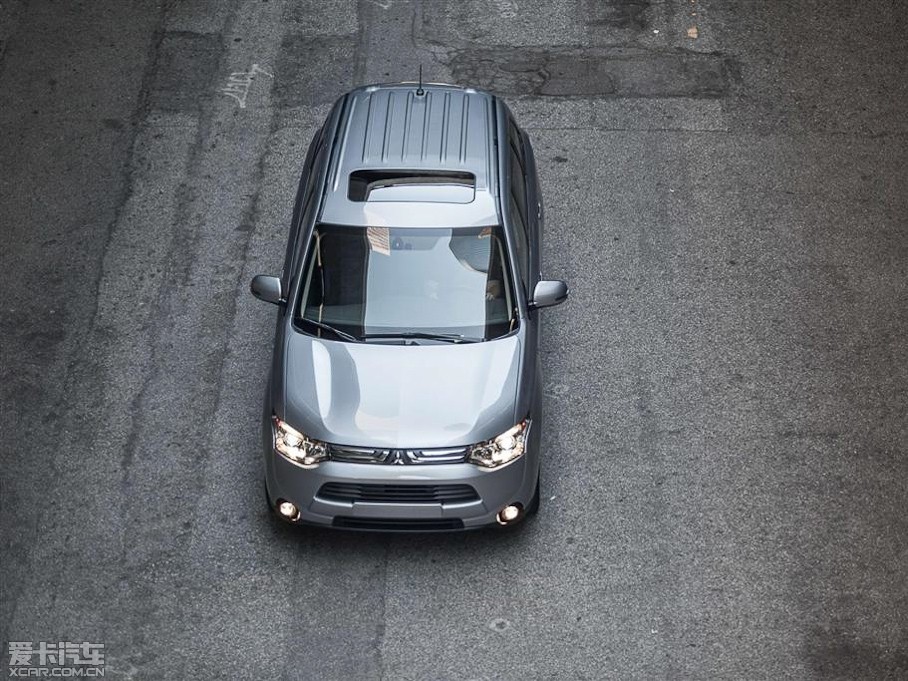 2014W{£Mڣ US-Version