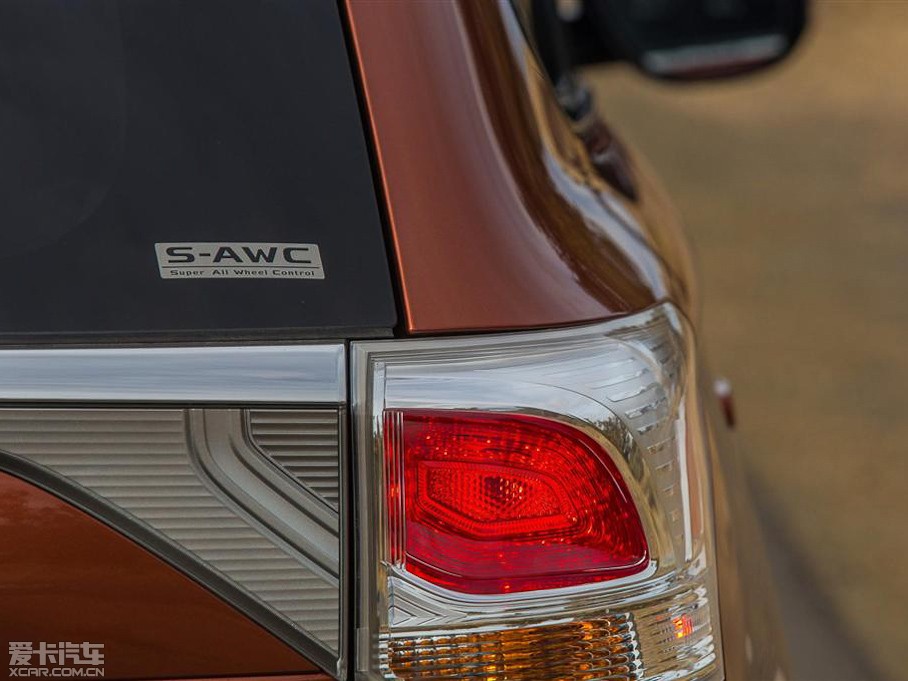 2014W{(ln)£M(jn)ڣ US-Version