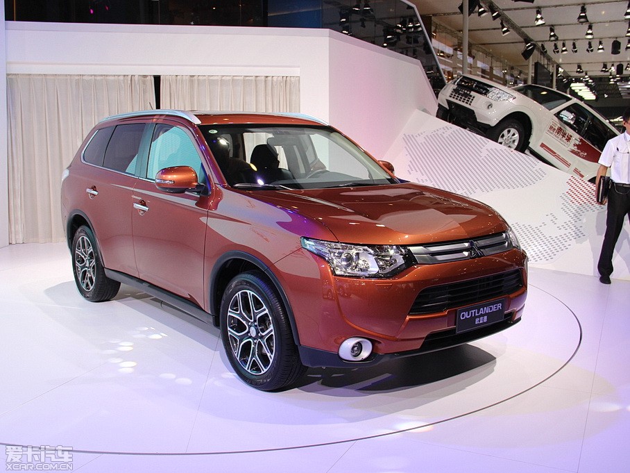 2014W{(ln)£M(jn)ڣ 2.4L (q)Aֵ 5