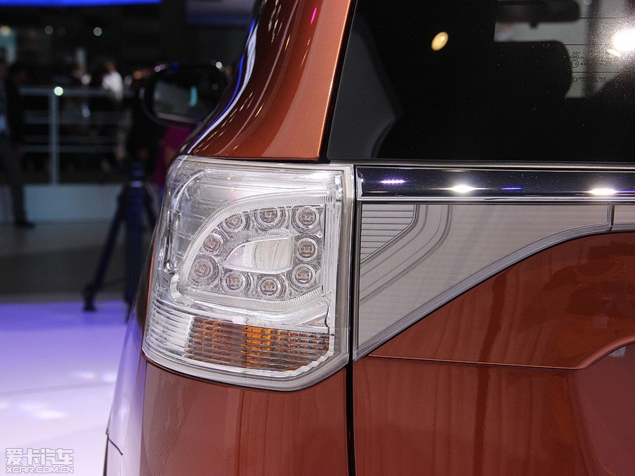 2014W{£Mڣ 2.4L (q)Aֵ 5