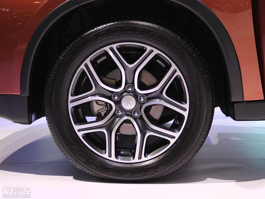 2014W{£Mڣ 2.4L Aֵ 5