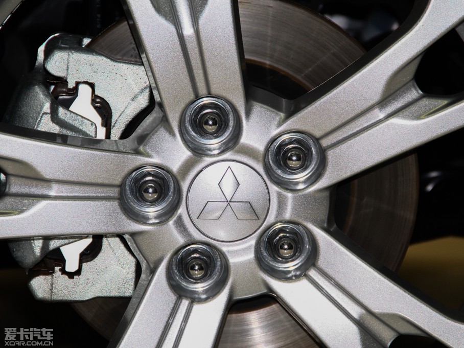 2014W{£Mڣ 2.4L (q)Aֵ 7